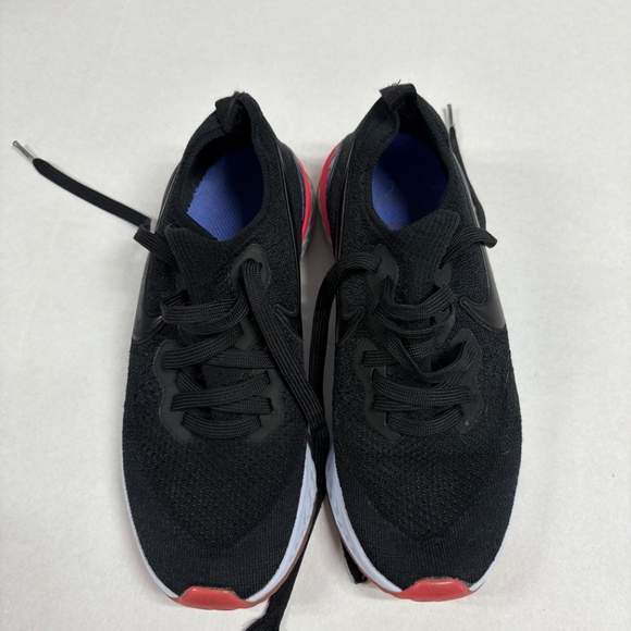 Nike Women's Epic React Flyknit Shoes -‎ Size 8. - Picture 2 of 9